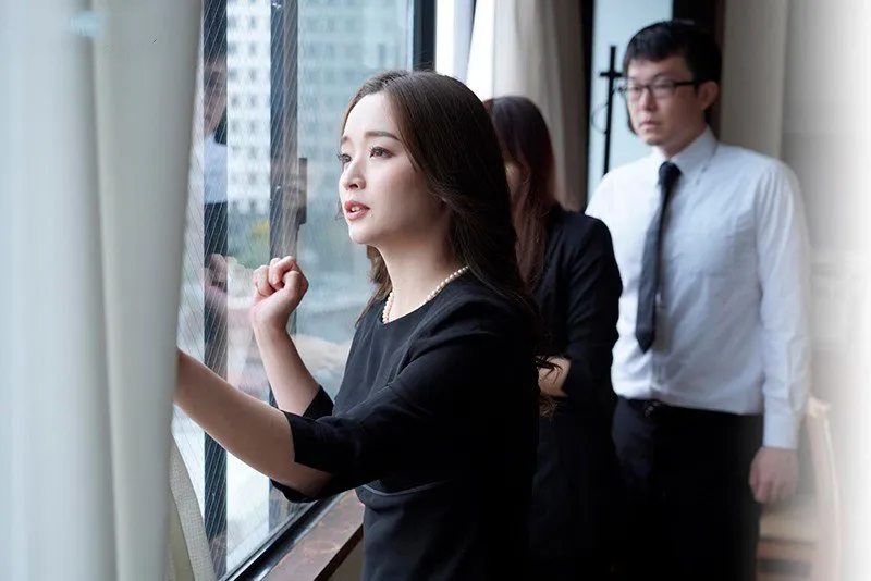 Gã chồng mất 3 năm, mẹ kế trẻ tìm đến con ông xã giải tỏa thiếu thốn