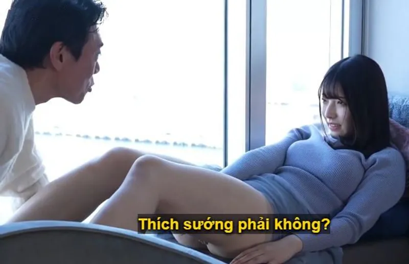 Cuộc chạm trán giữa ông bác và cô diễn viên trẻ lần đầu bước chân vào nghề tại nhà nghỉ sang trọng.